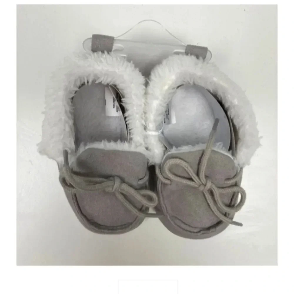 Luvable Friends Unisex Baby Booties grey color 6 to 12 months